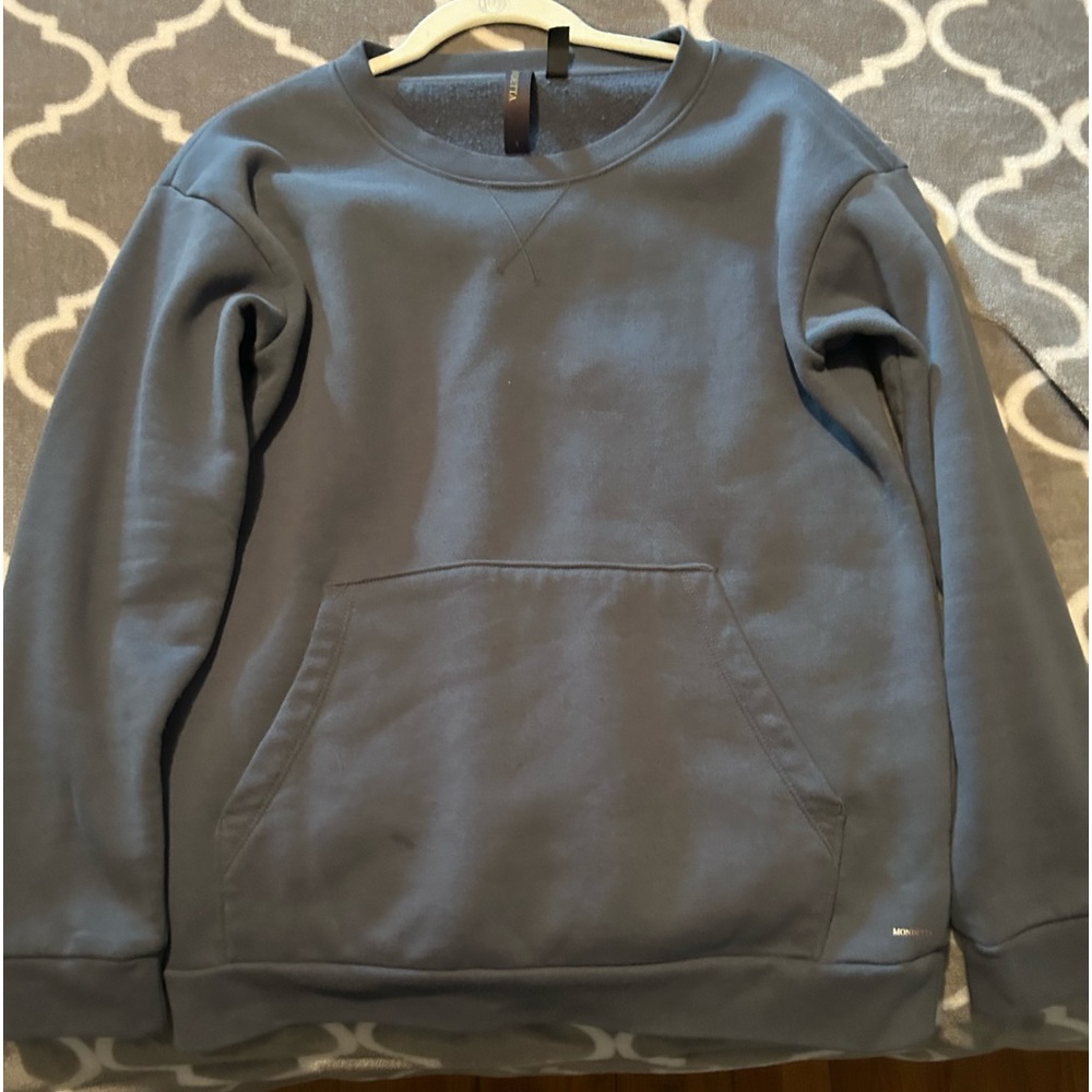 Women’s Small crewneck sweatshirt